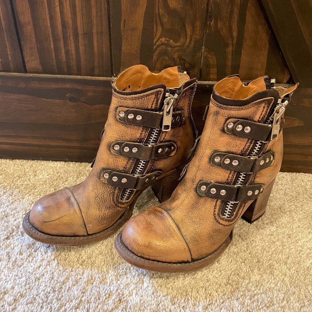 Freebird Boots